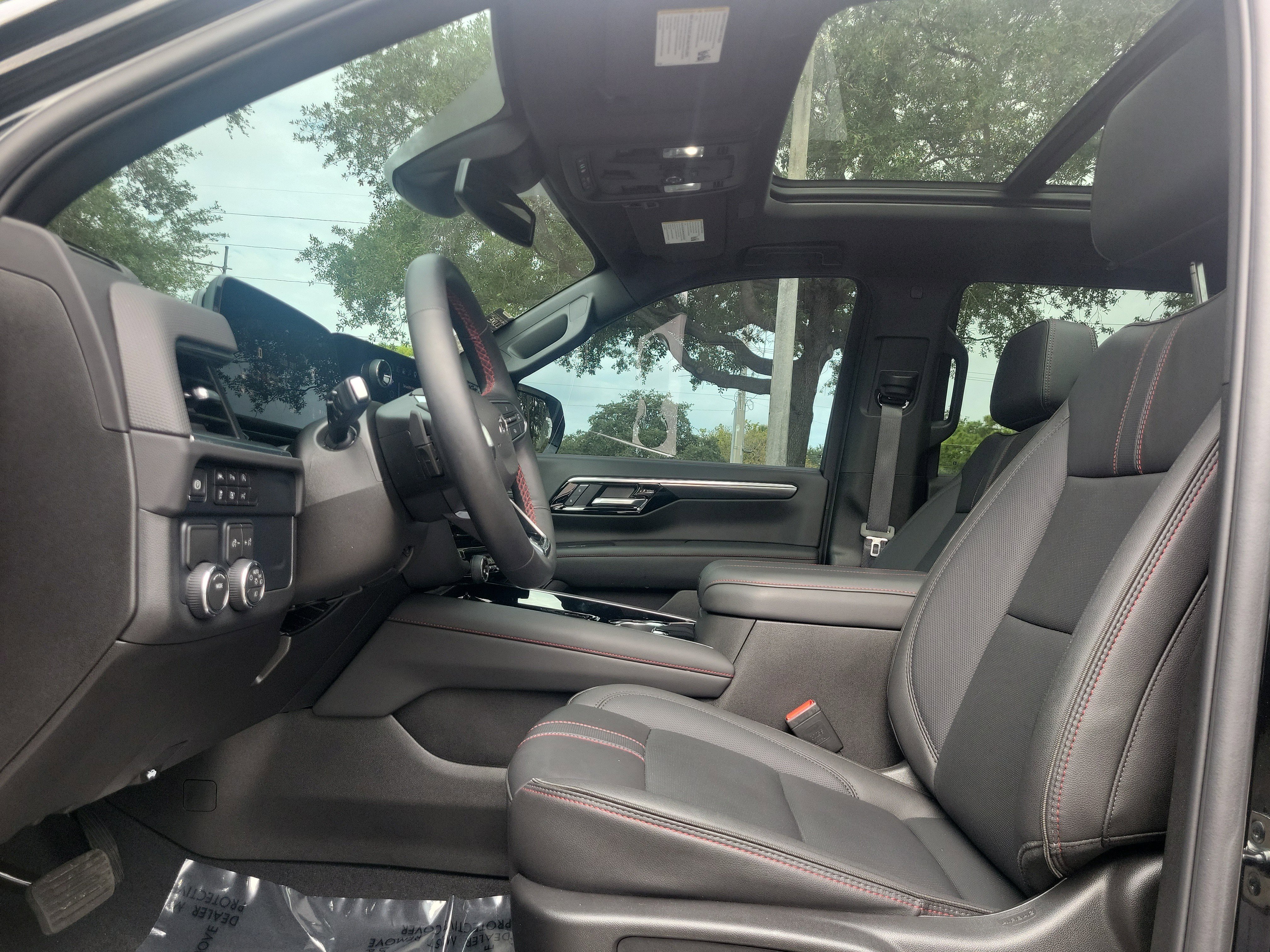 Used 2025 Chevrolet Tahoe RST w/ Comfort Package RWD image 20