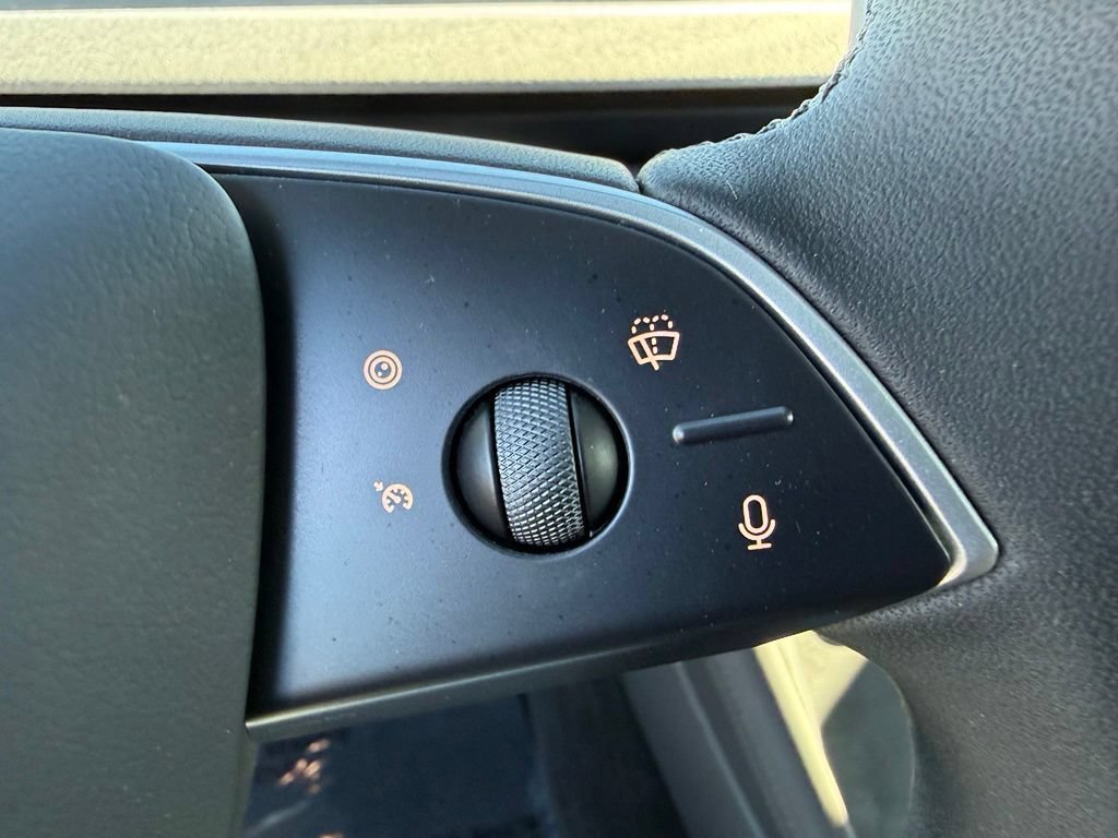 Used 2025 Tesla Model 3 Long Range RWD image 32