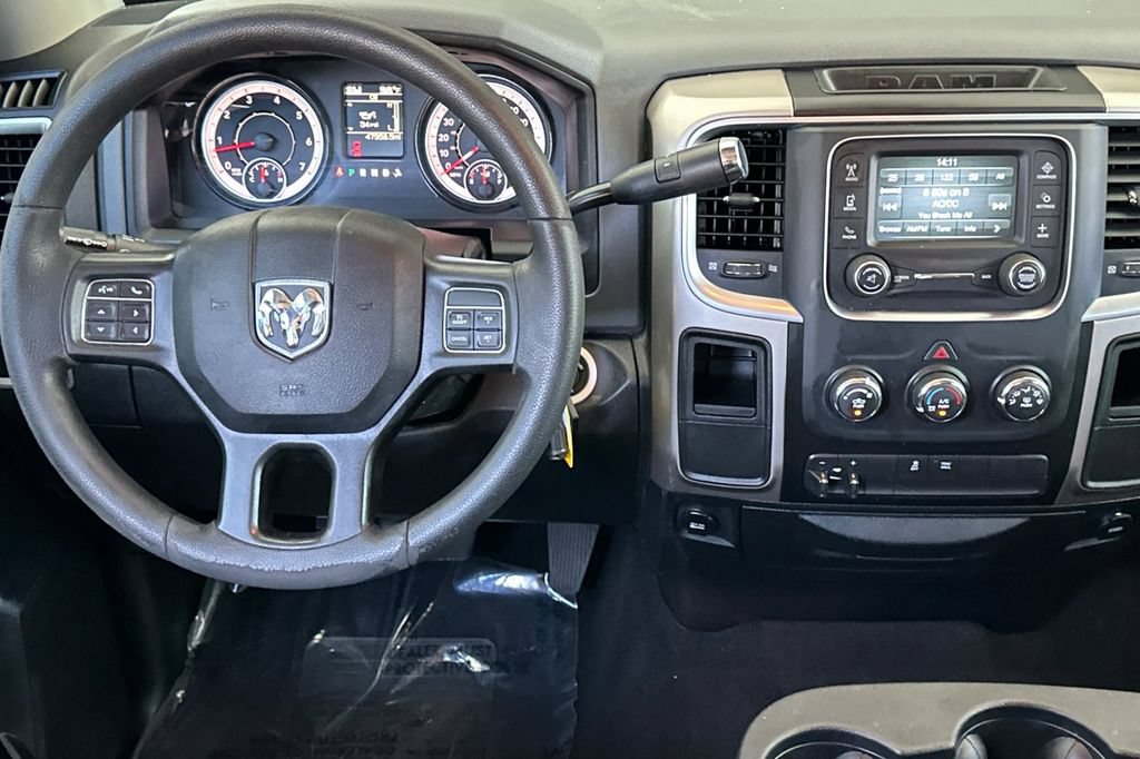 Used 2017 RAM 3500 SLT RWD image 14