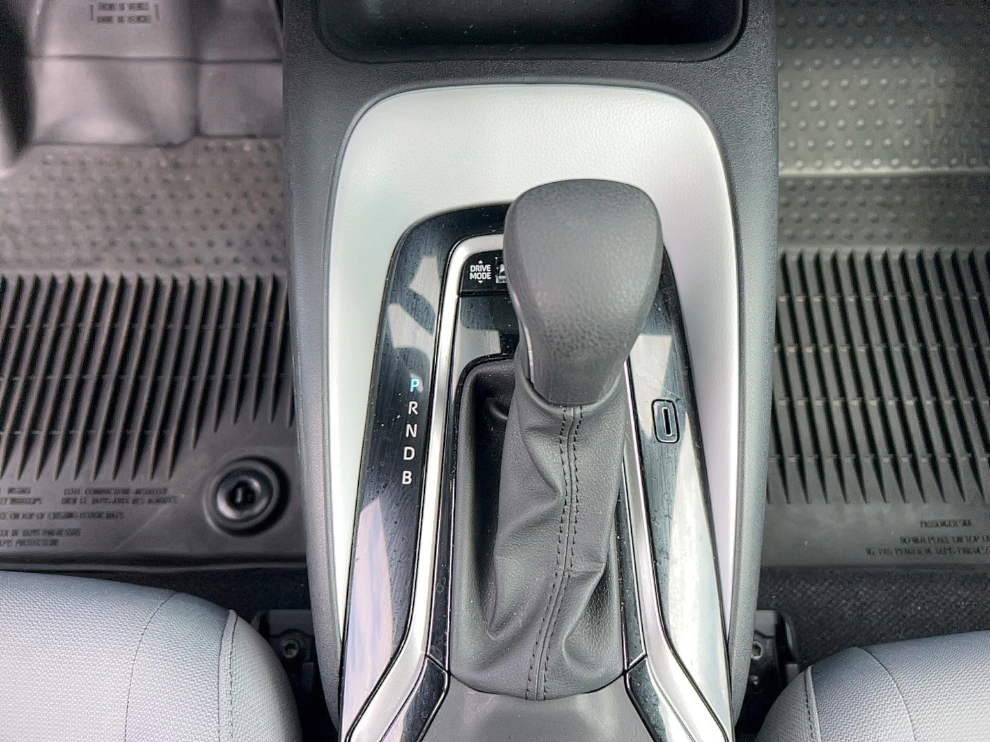 Used 2024 Toyota Corolla SE image 19