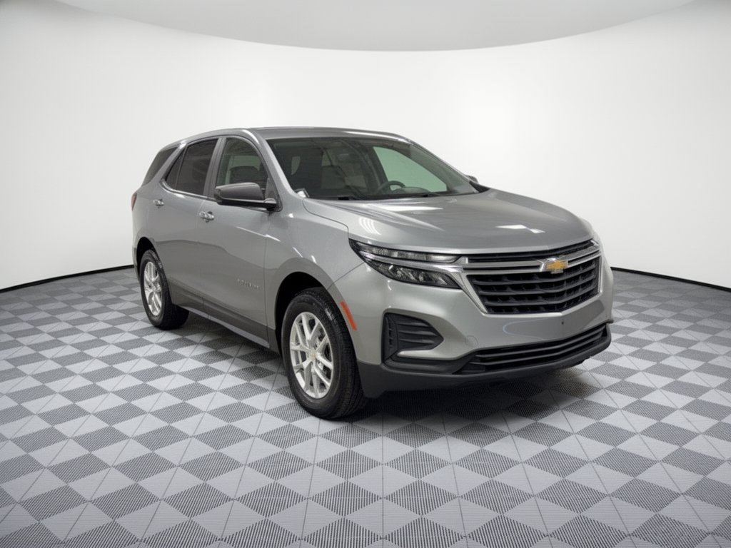 Used 2023 Chevrolet Equinox LS w/ LS Convenience Package AWD/4WD image 7