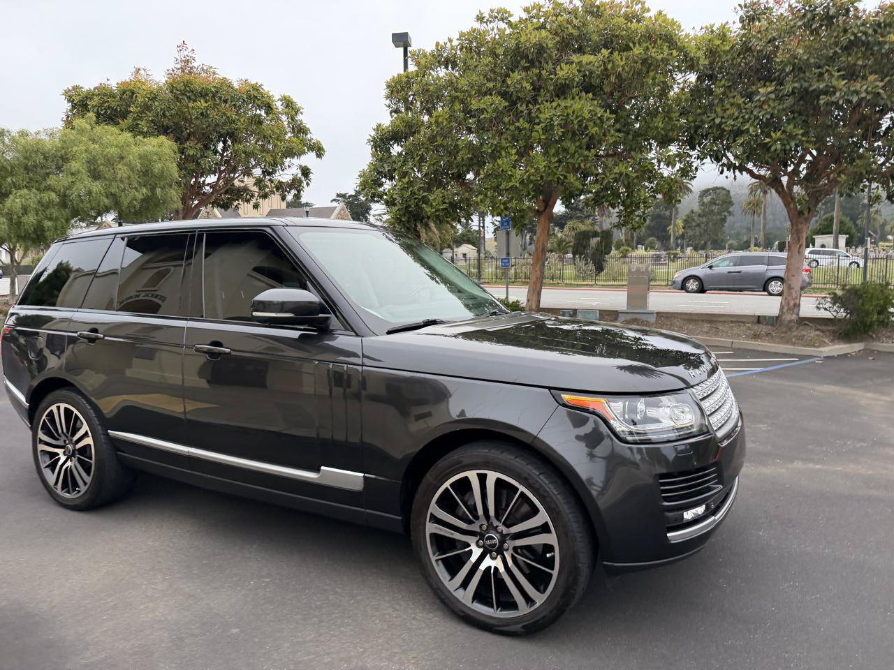 Used 2014 Land Rover Range Rover Supercharged AWD/4WD image 27