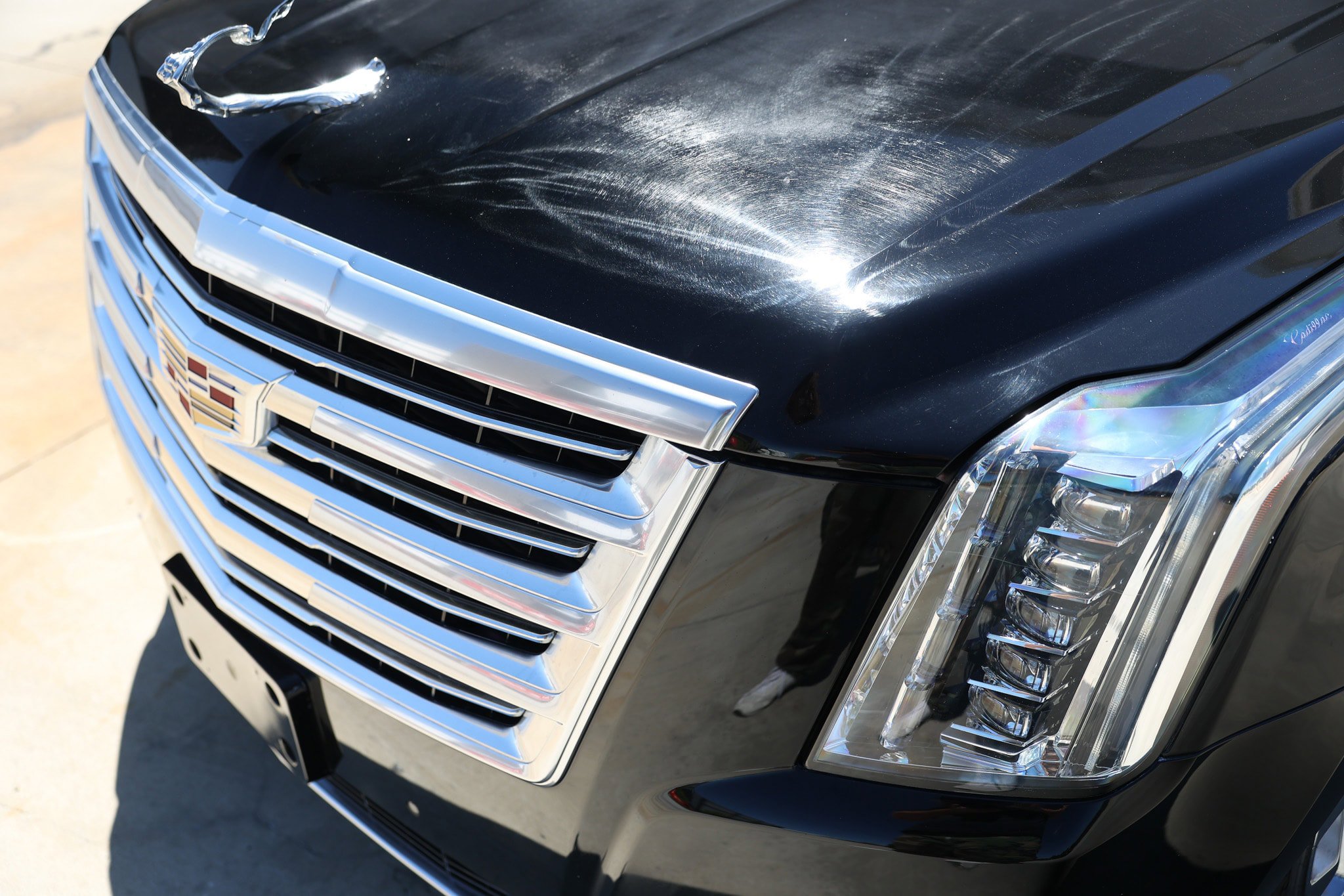 Used 2016 Cadillac Escalade Platinum AWD/4WD image 41