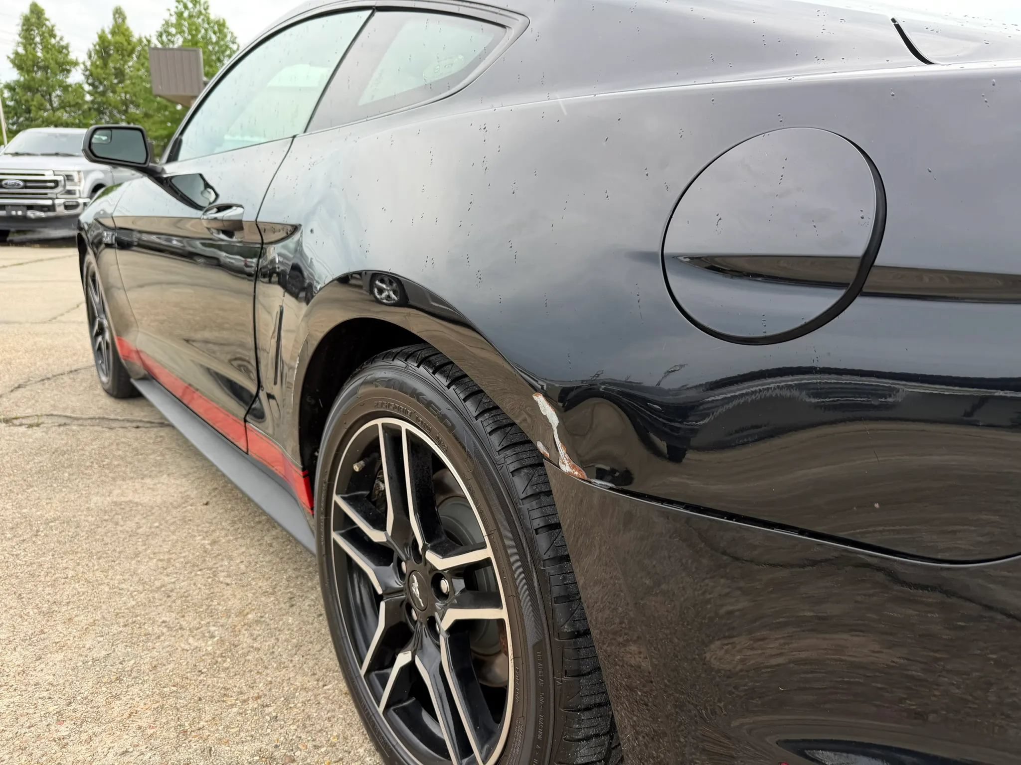 Used 2019 Ford Mustang Coupe w/ Equipment Group 101A RWD image 4