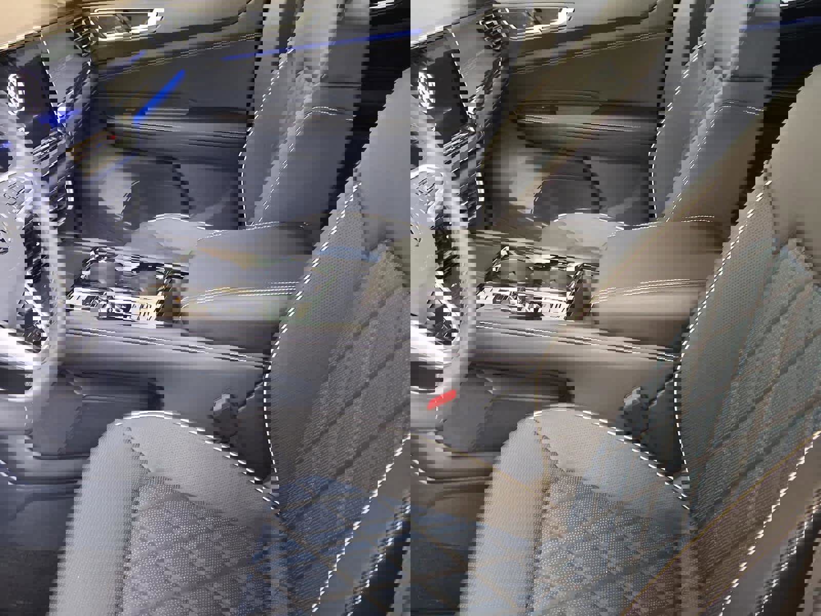 New 2026 Volkswagen Atlas Cross Sport SEL Premium R-Line image 16