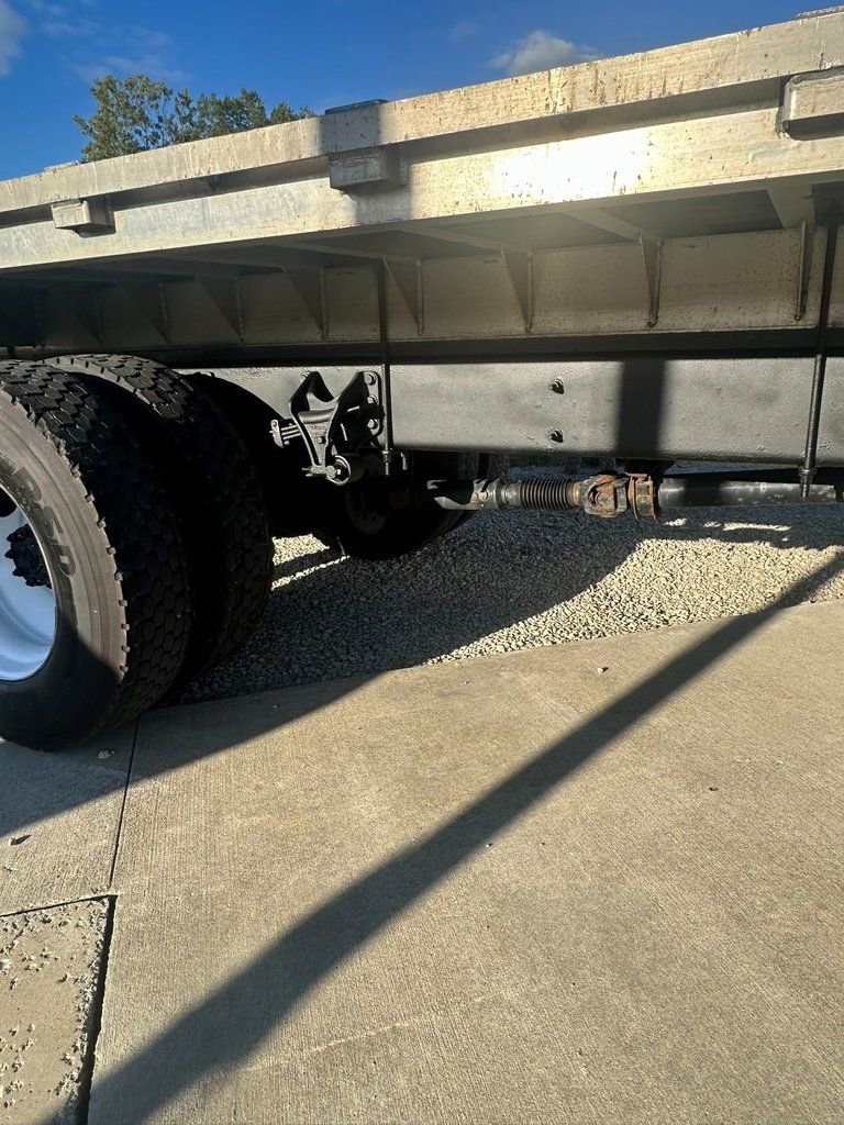 Used 2015 Ford F650 2WD Regular Cab Super Duty image 5