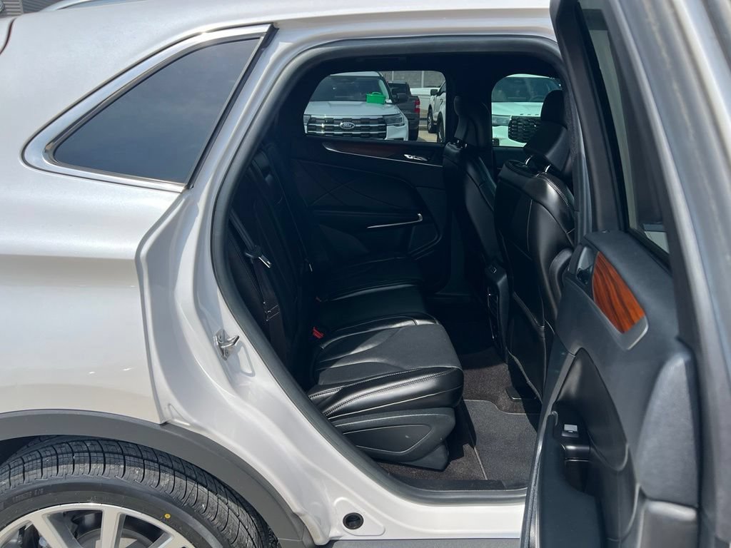 Used 2019 Lincoln MKC Reserve w/ MKC Technology Package FWD image 19