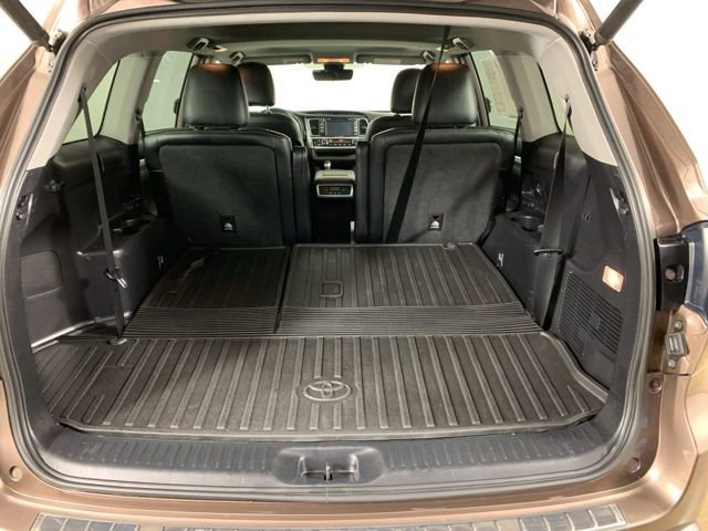 Used 2019 Toyota Highlander XLE w/ Protection Package #3 image 13
