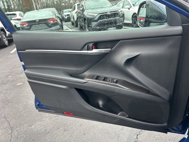 Used 2024 Toyota Camry SE image 26