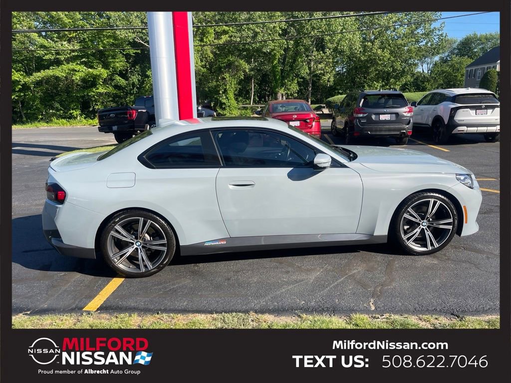 Used 2022 BMW 230i Coupe w/ M Sport Package RWD image 6