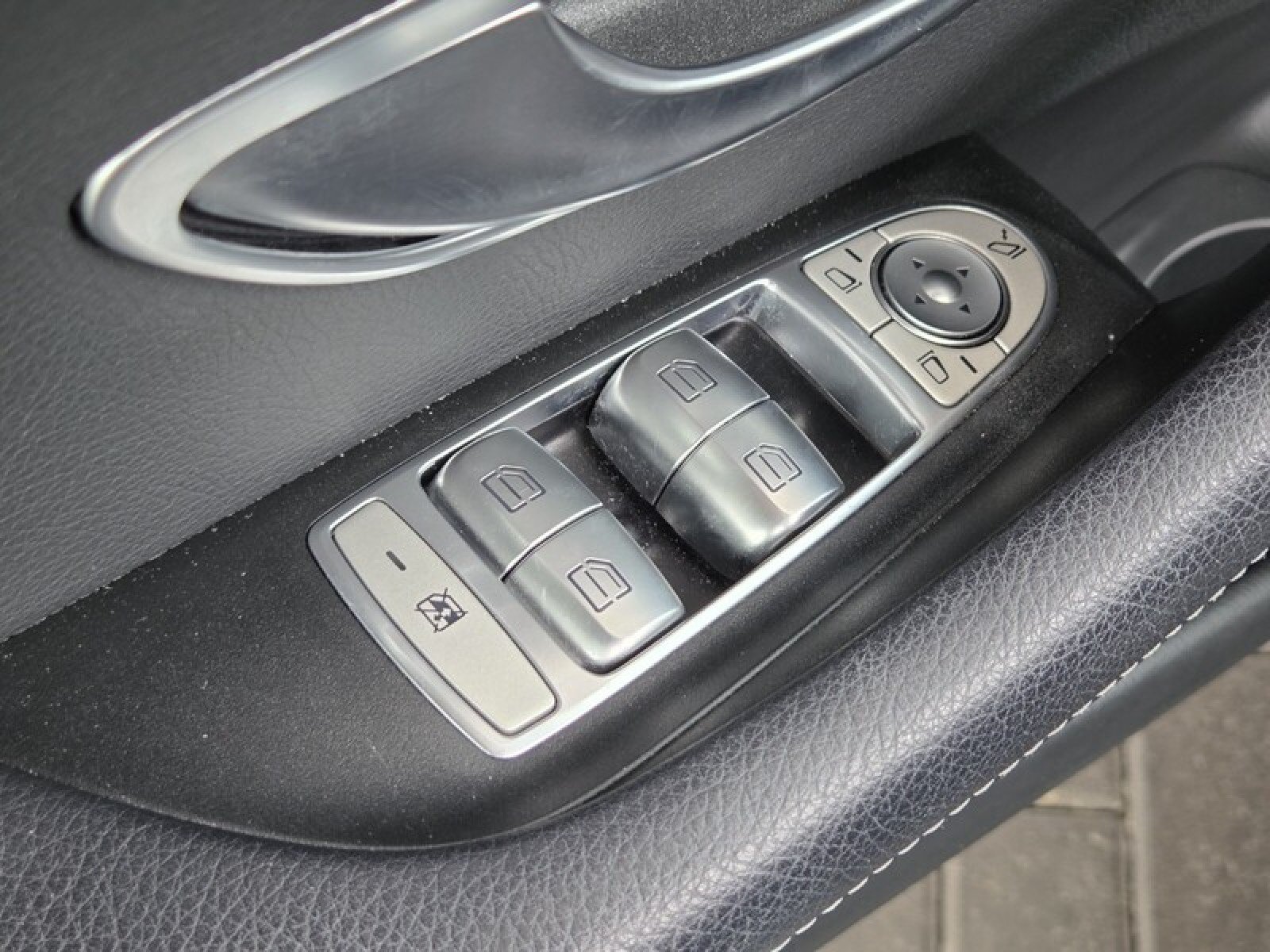 Certified 2022 Mercedes-Benz E 350 Sedan image 24