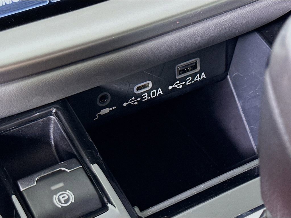 Used 2025 Subaru Outback Onyx Edition image 29