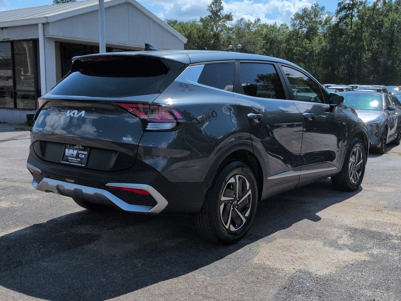 Used 2023 Kia Sportage LX AWD/4WD image 5