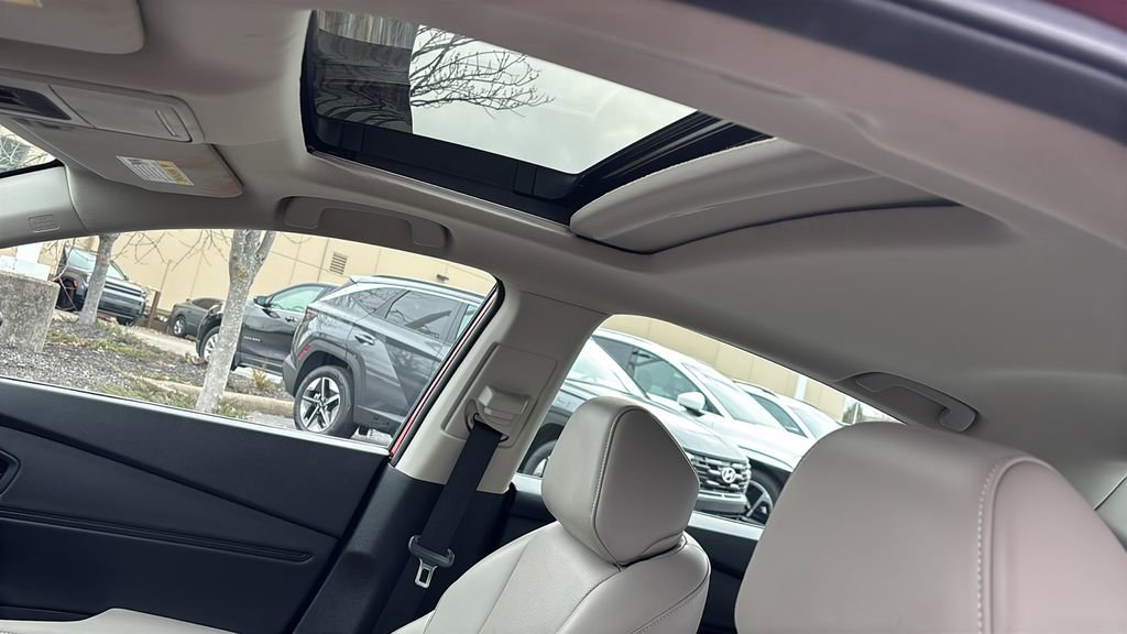 Used 2023 Honda Accord Touring image 25