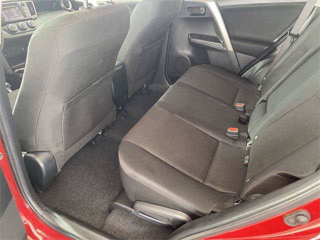 Certified 2018 Toyota RAV4 LE w/ Carpet Mat Package AWD/4WD image 23