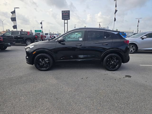Used 2025 Buick Encore GX Sport Touring w/ Advanced Technology Package FWD image 8