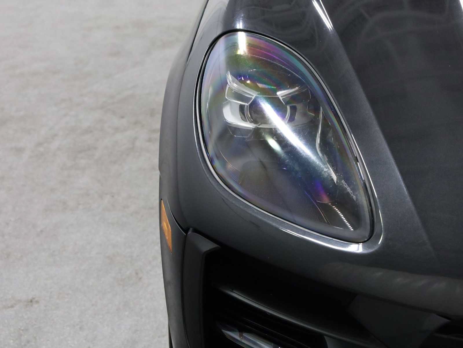 Used 2020 Porsche Macan AWD/4WD image 15