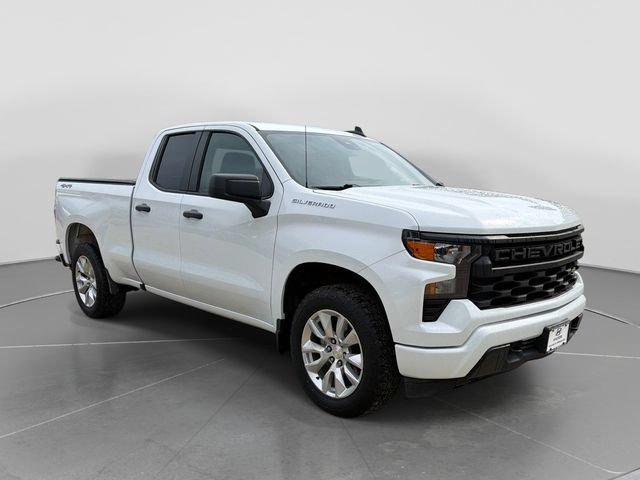 Used 2023 Chevrolet Silverado 1500 Custom AWD/4WD image 8