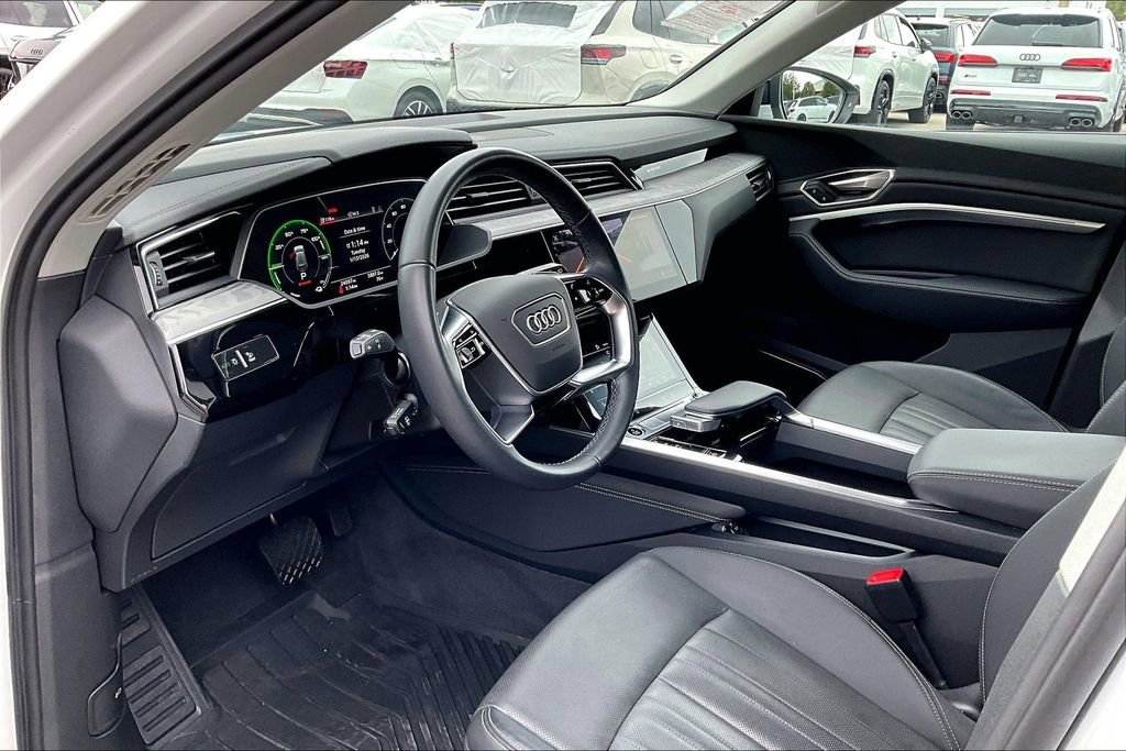 Certified 2024 Audi Q8 e-tron Premium Plus image 14