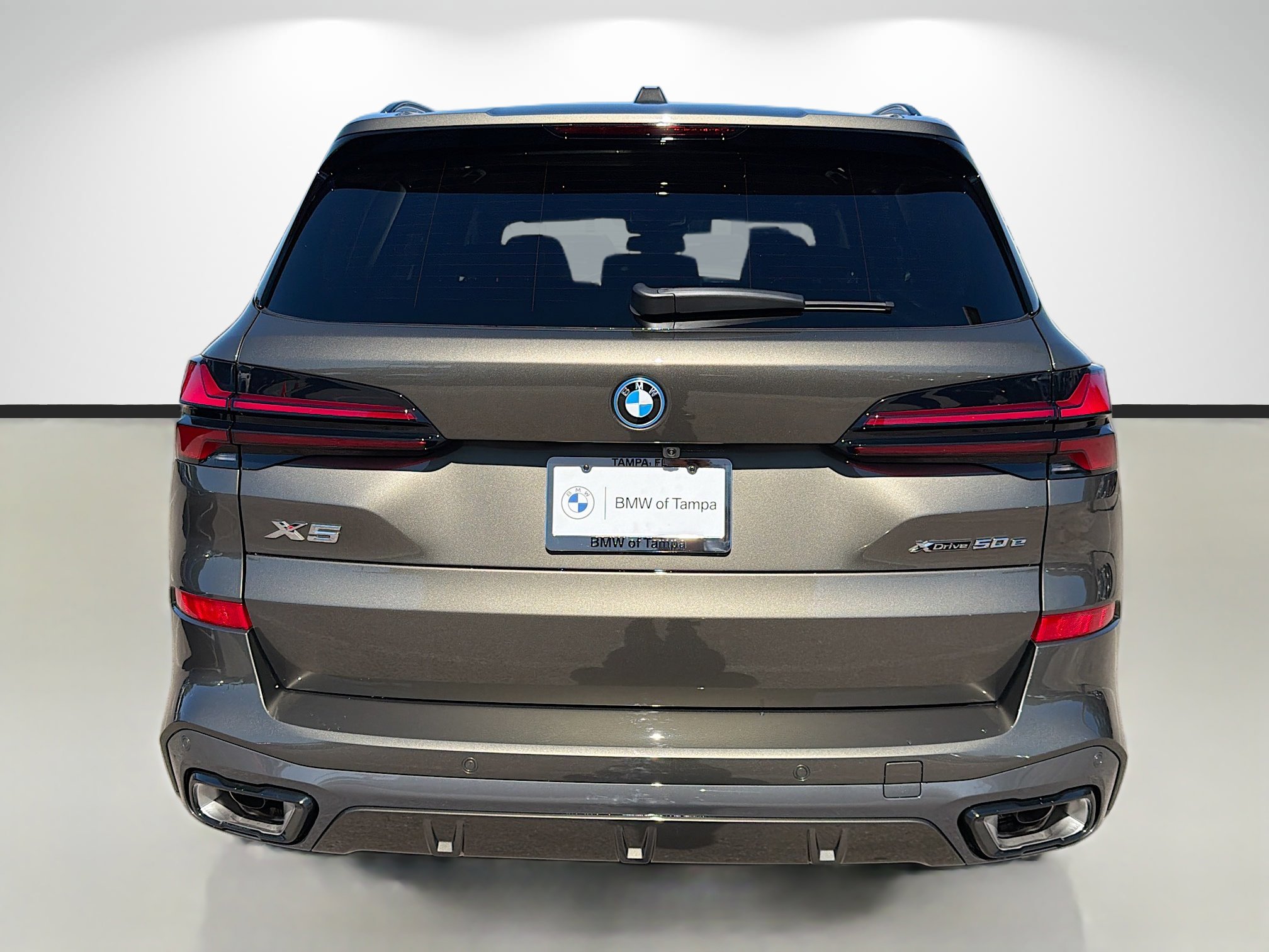 New 2026 BMW X5 xDrive50e w/ M Sport Package image 4