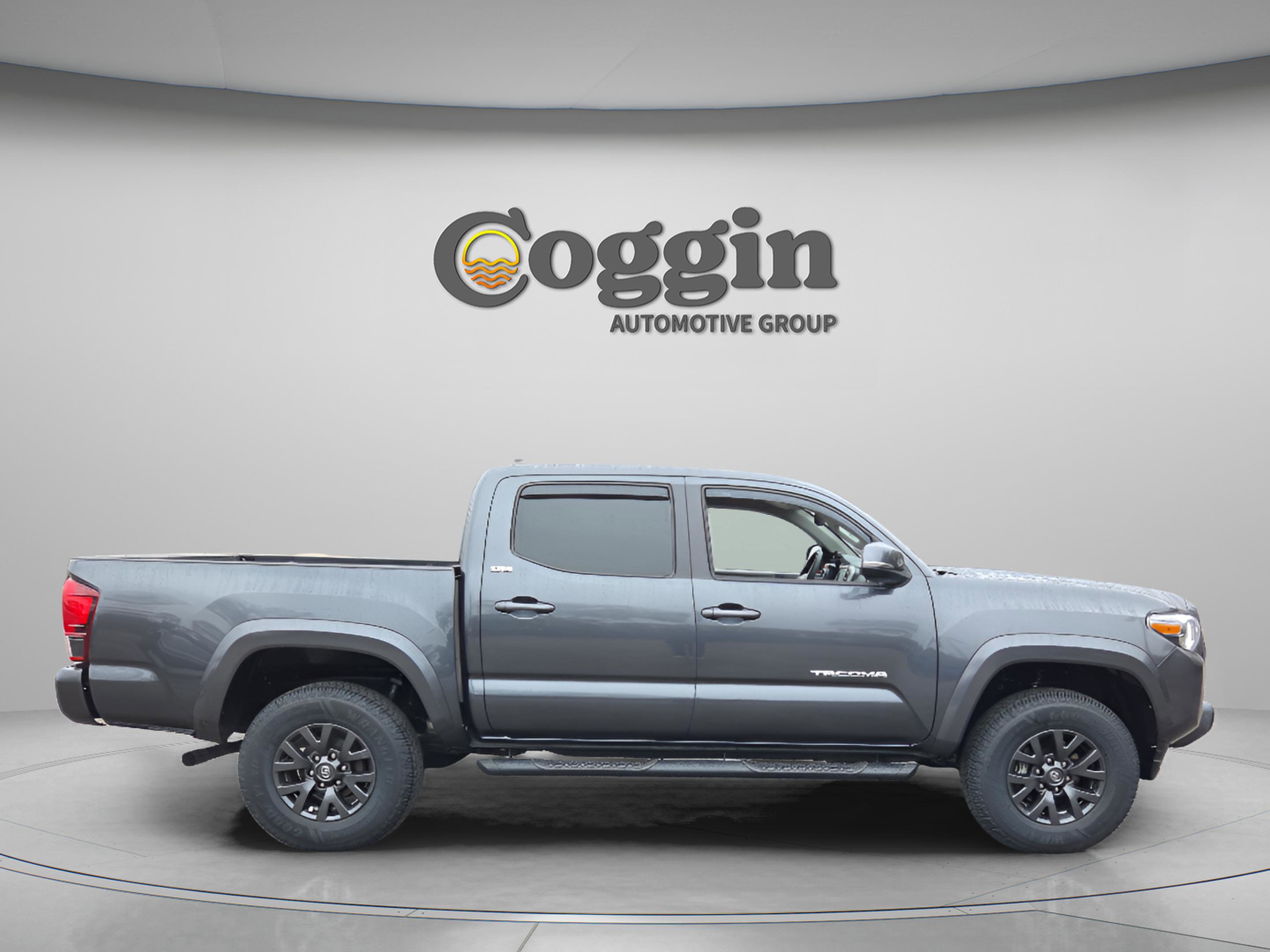Used 2022 Toyota Tacoma SR5 image 8
