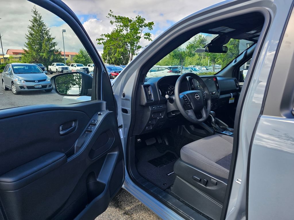 New 2026 Nissan Frontier SV w/ SV Convenience Package AWD/4WD image 15
