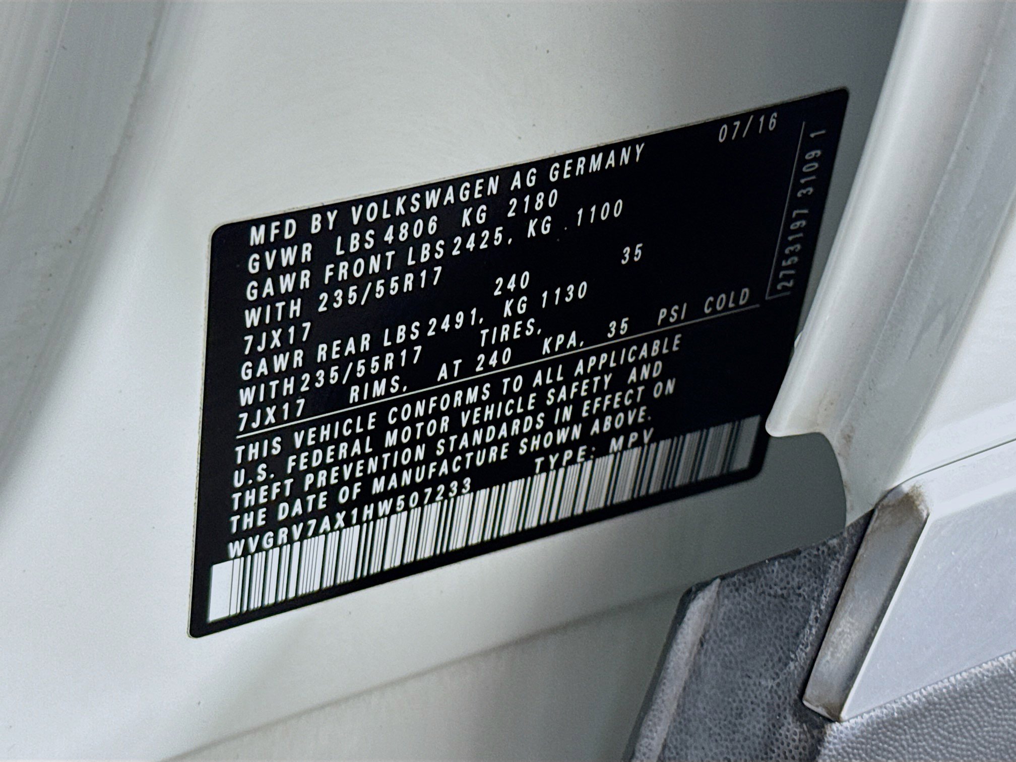 Used 2017 Volkswagen Tiguan Wolfsburg Edition image 39