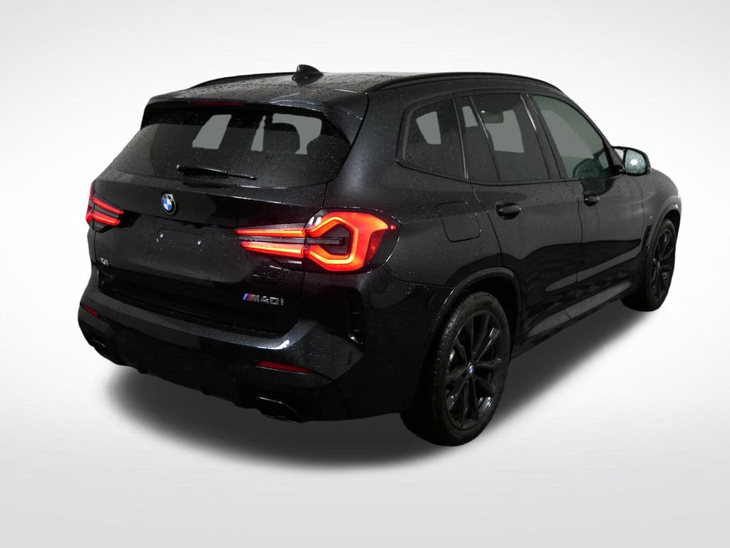Used 2023 BMW X3 M40i AWD/4WD video 3