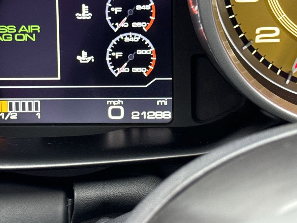 Used 2015 Ferrari California T image 15