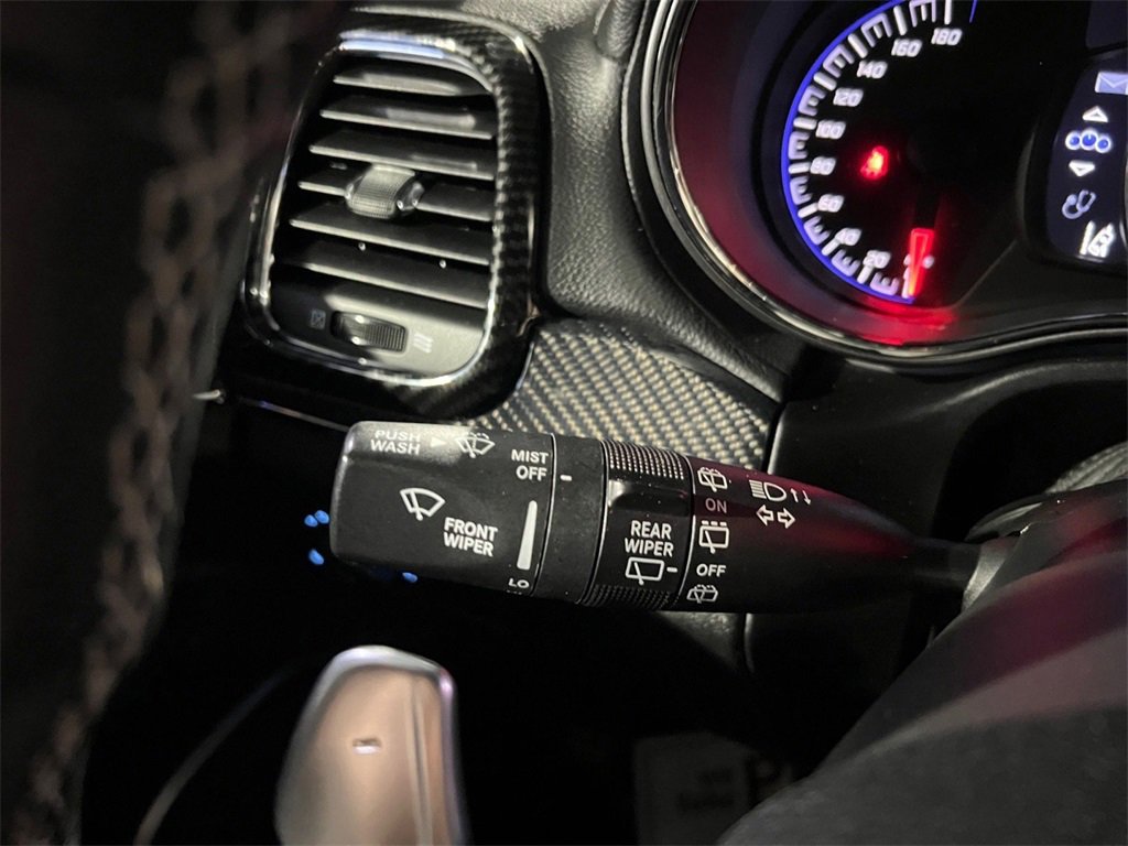 Used 2017 Jeep Grand Cherokee SRT image 38