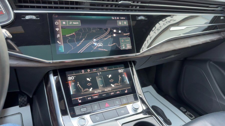Used 2021 Audi Q8 Premium w/ Black Optic Package image 20