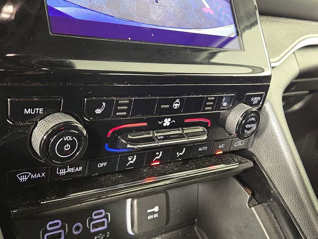 Used 2023 Jeep Grand Cherokee Laredo w/ Luxury Tech Group I image 20