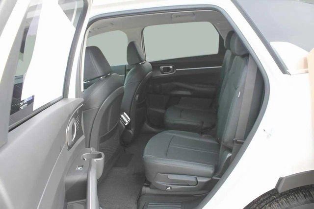 New 2025 Kia Sorento EX image 8