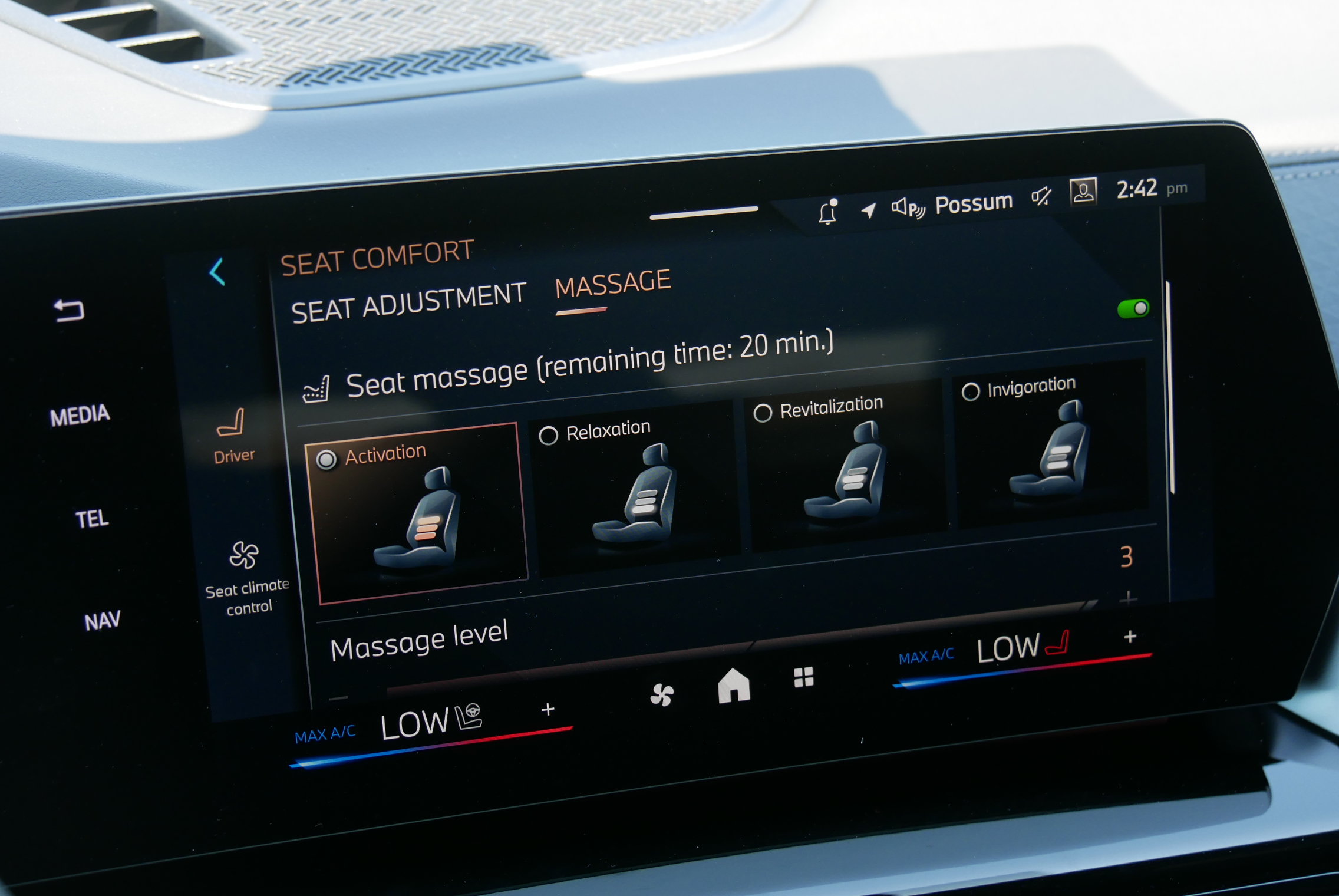 New 2026 BMW X2 xDrive28i w/ Technology Package AWD/4WD image 18