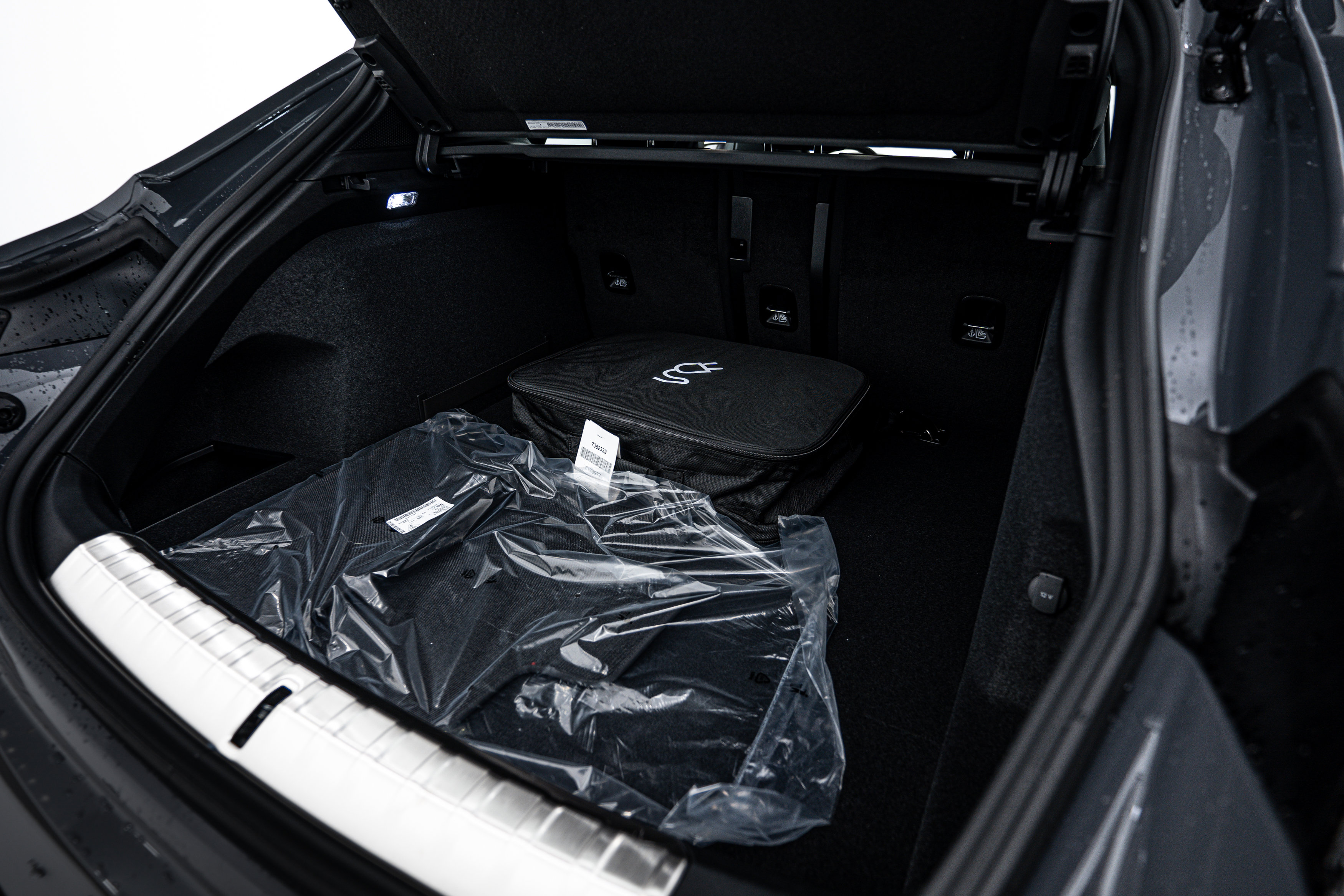 New 2025 Porsche Taycan 4 Cross Turismo image 24