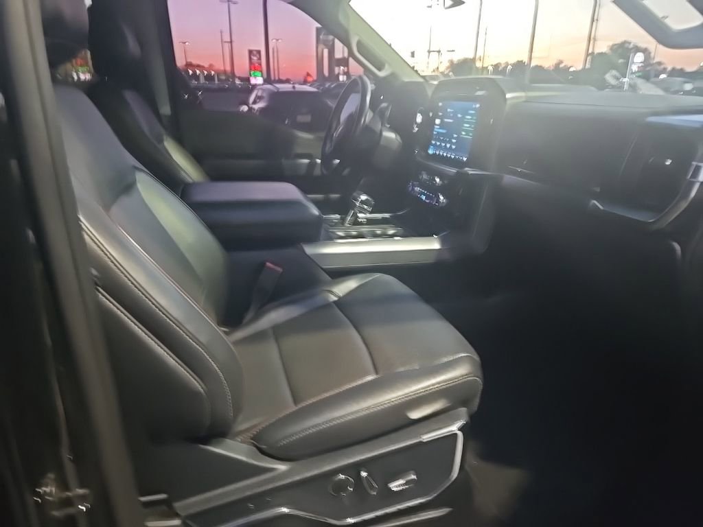 Used 2021 Ford F150 Lariat w/ Equipment Group 502A High AWD/4WD image 8