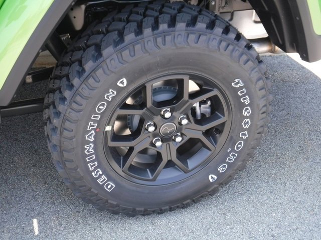 New 2025 Jeep Gladiator Willys image 3