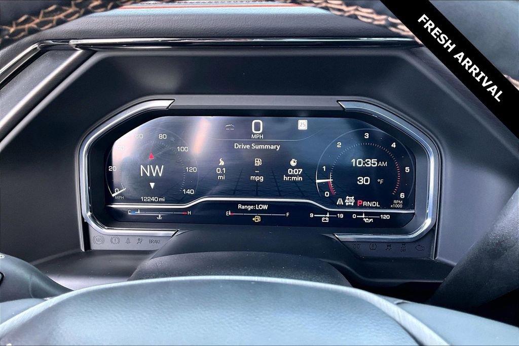 Used 2025 GMC Sierra 2500 AT4 w/ AT4 Premium Plus Package image 14