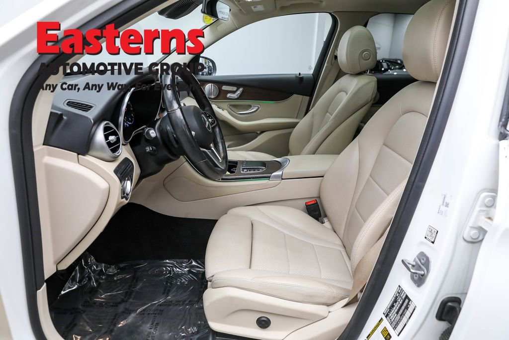 Used 2021 Mercedes-Benz GLC 300 4MATIC w/ Driver Assistance Package image 15