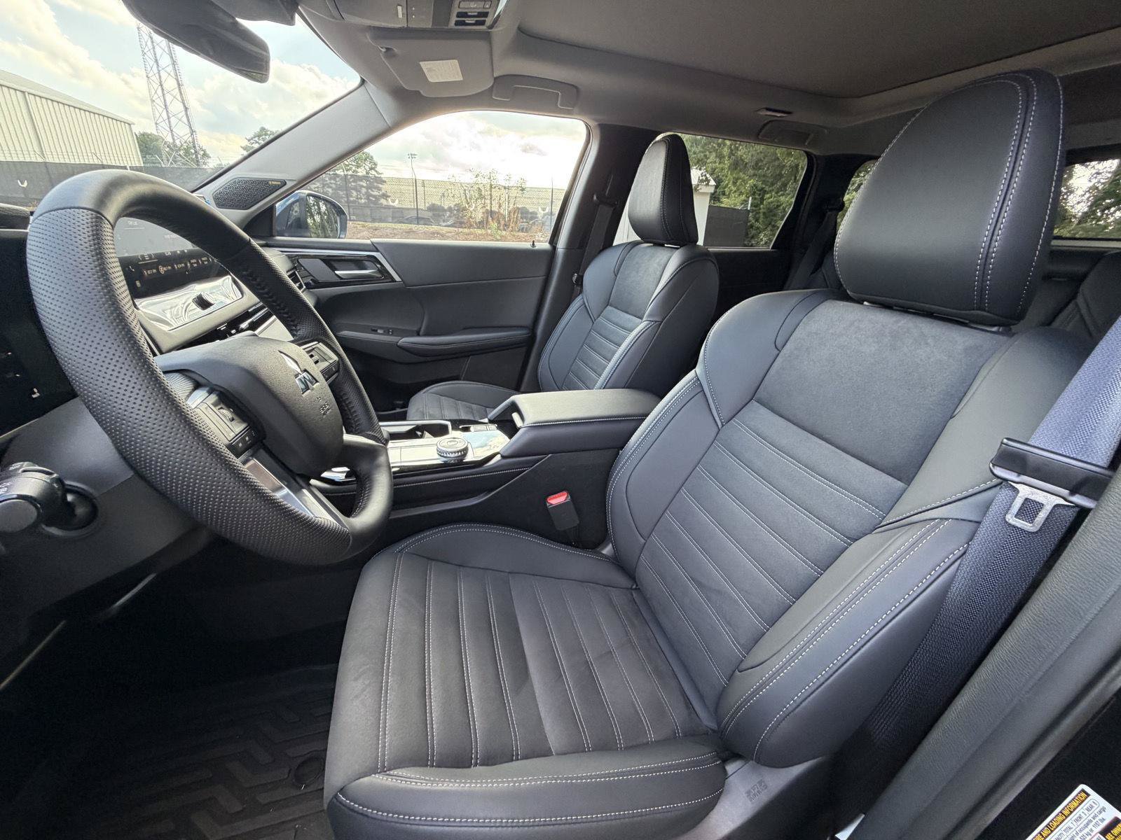 New 2026 Mitsubishi Outlander SE AWD/4WD image 13