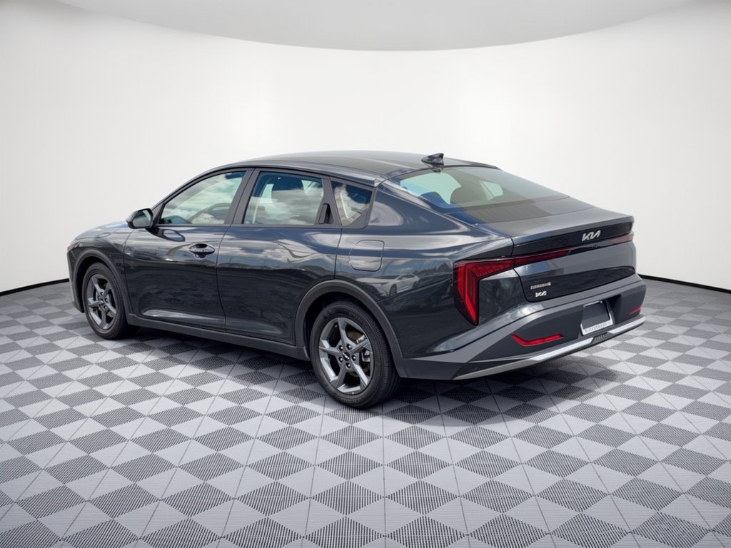 Used 2025 Kia K4 FWD image 3