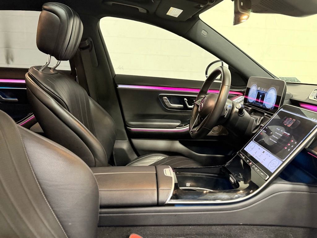 Used 2022 Mercedes-Benz S 500 4MATIC w/ AMG Line Package image 42