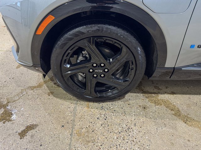 Used 2024 Chevrolet Equinox EV RS image 10