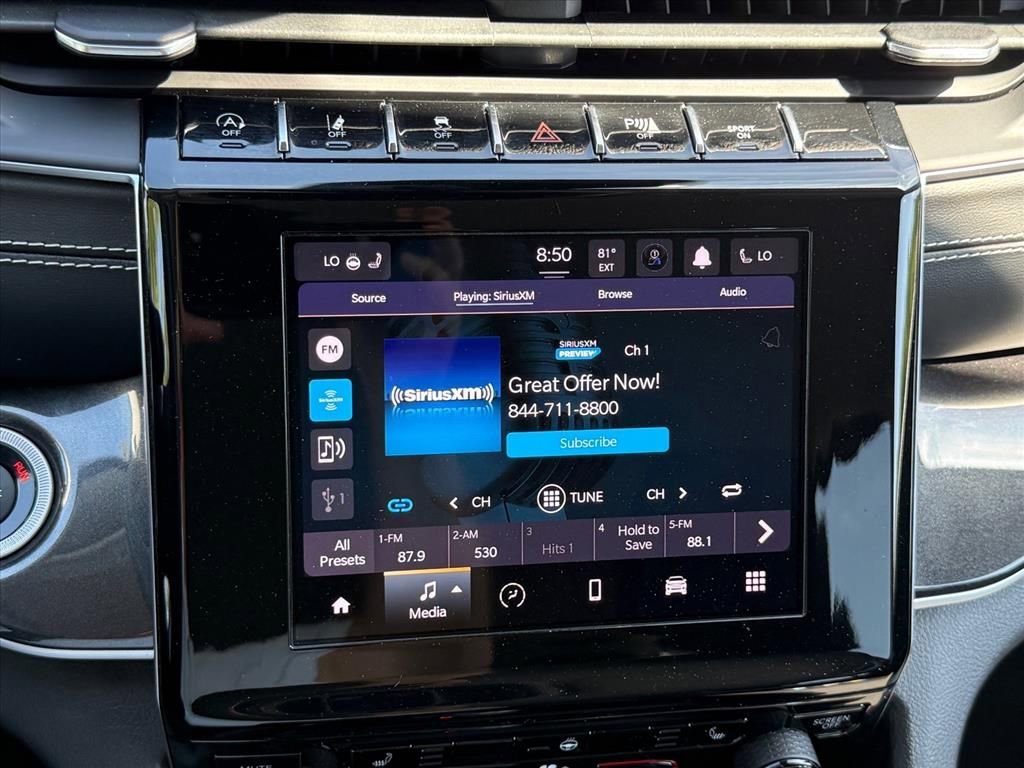 Used 2022 Jeep Grand Cherokee Laredo w/ Luxury Tech Group I image 18