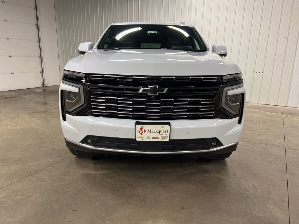 New 2026 Chevrolet Suburban High Country image 3