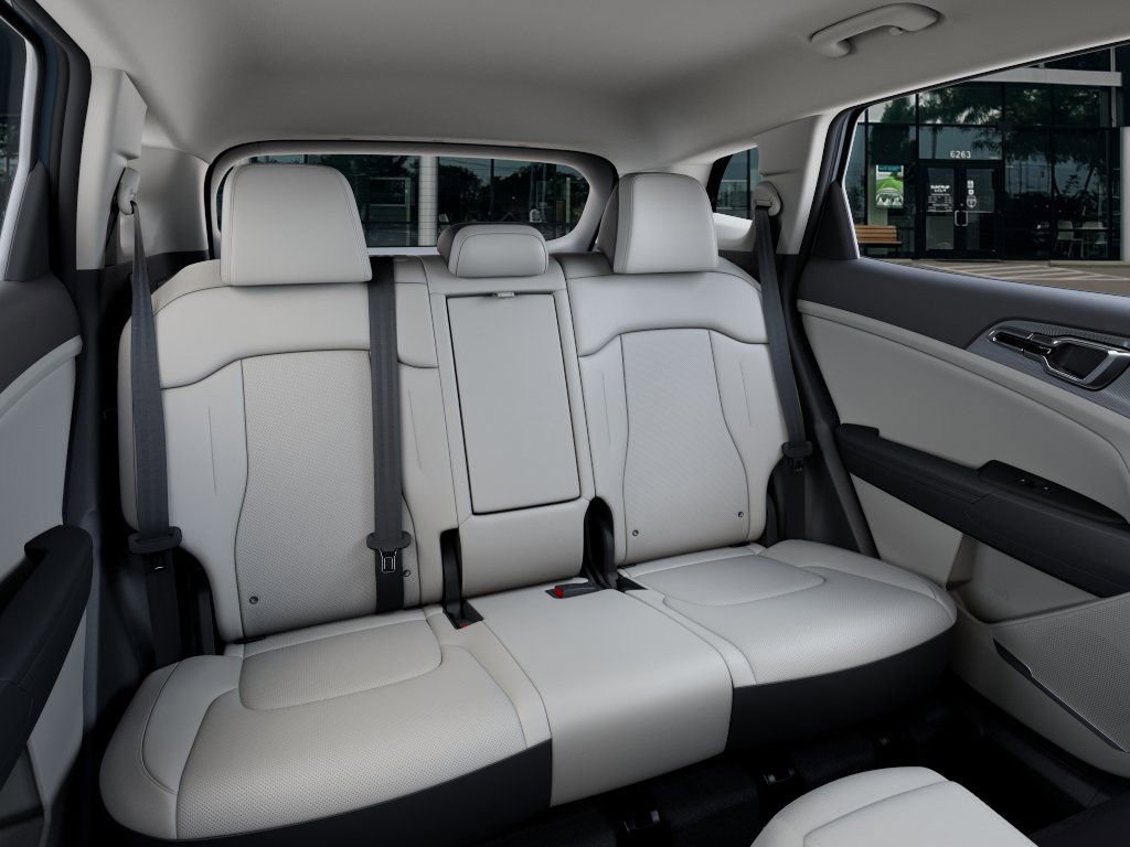 New 2026 Kia Sportage EX AWD/4WD image 17