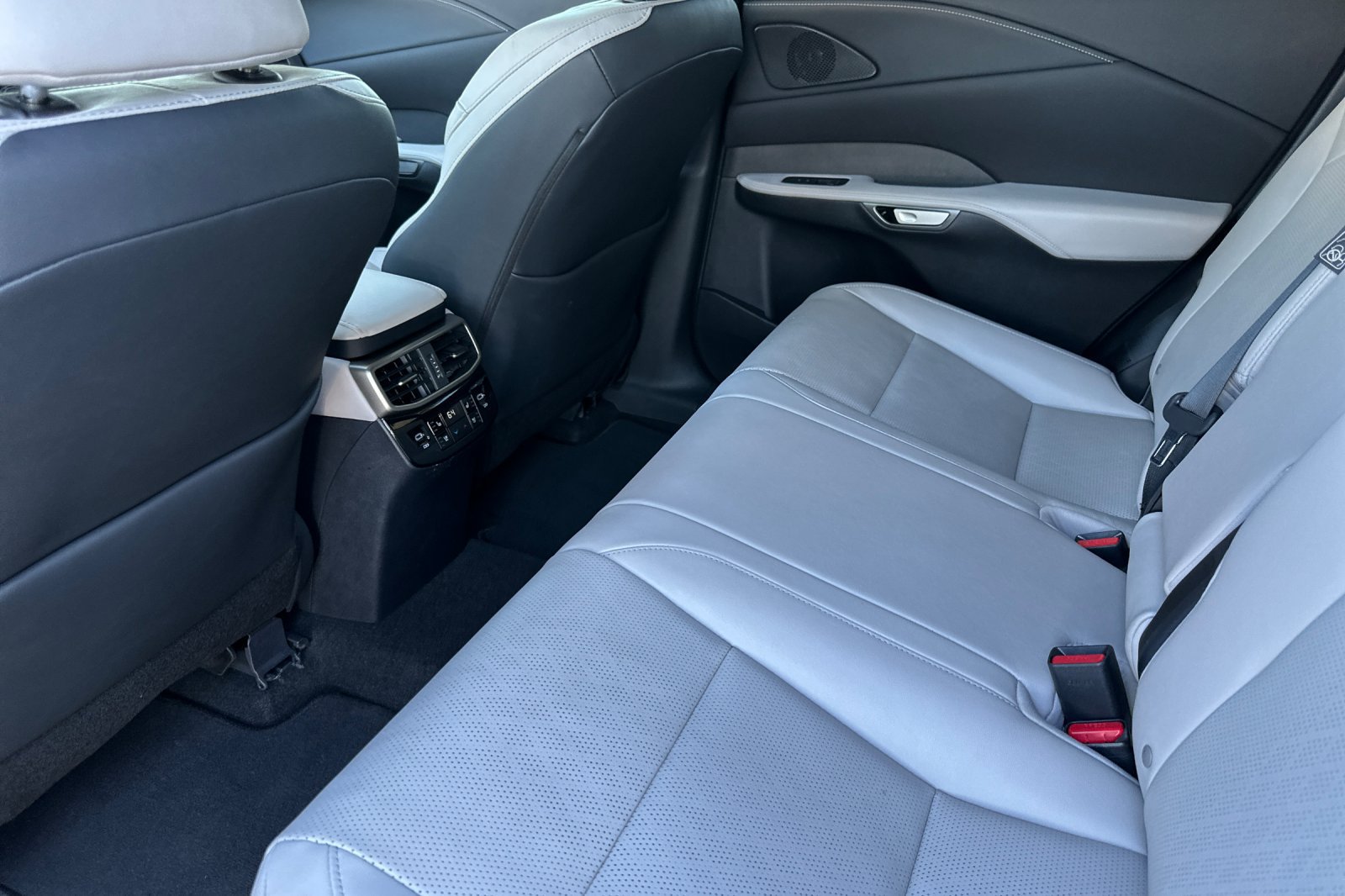 Certified 2023 Lexus RX 350 w/ Cold Area Package AWD/4WD image 14