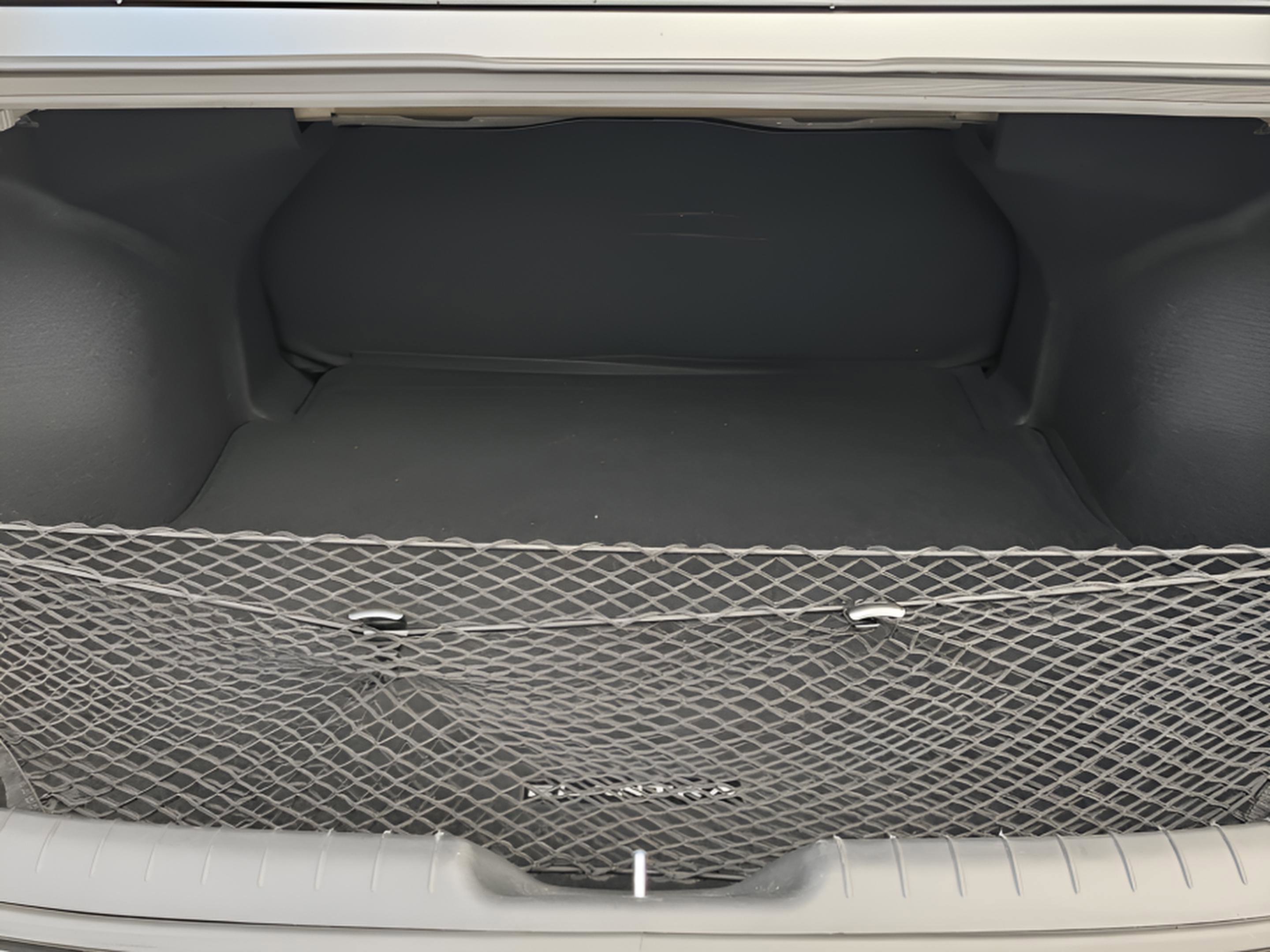 Certified 2025 Hyundai Elantra Sport image 8