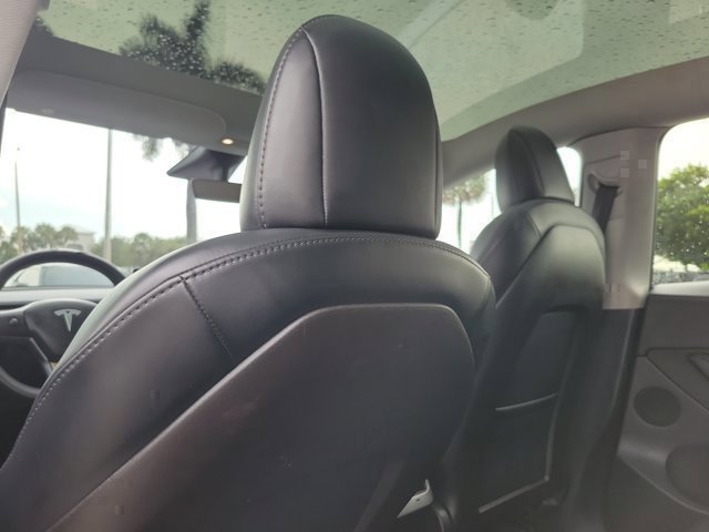 Used 2020 Tesla Model Y Long Range AWD/4WD image 13