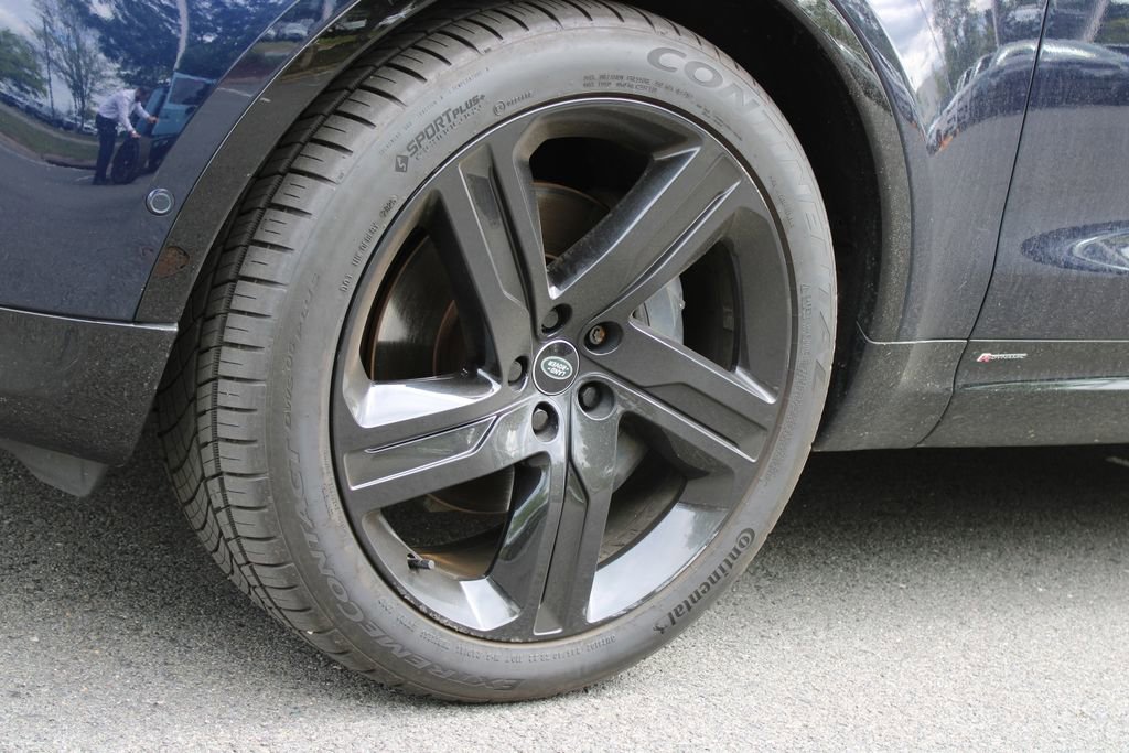 Used 2022 Land Rover Discovery HSE R-Dynamic AWD/4WD image 8